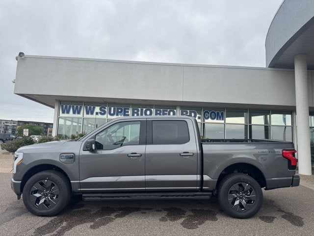2025 Ford F-150 Lightning Flash