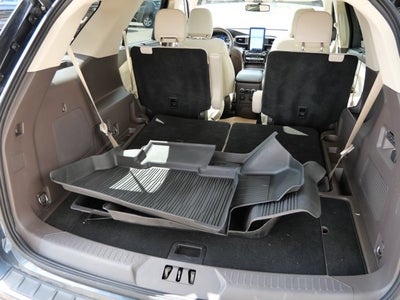 2022 Ford Explorer Platinum