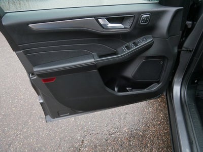 2022 Ford Escape Titanium Hybrid