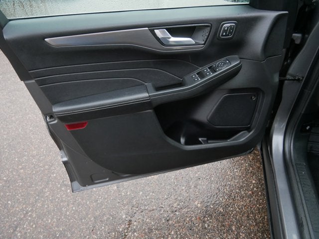 2022 Ford Escape Titanium Hybrid