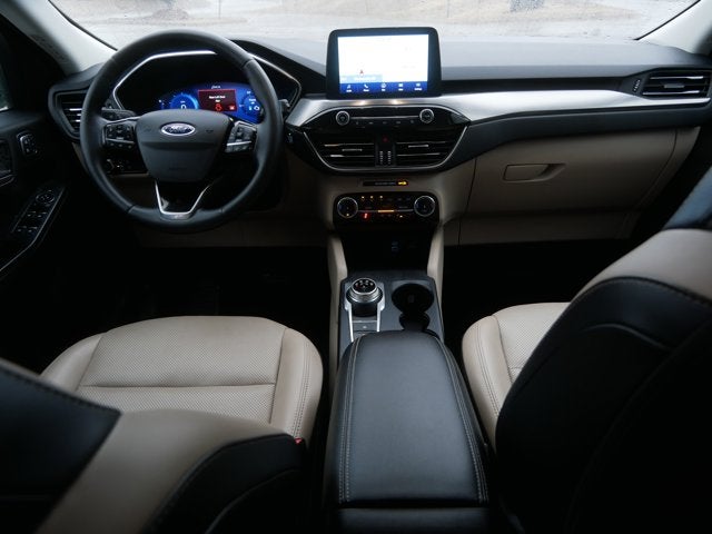 2022 Ford Escape Titanium Hybrid