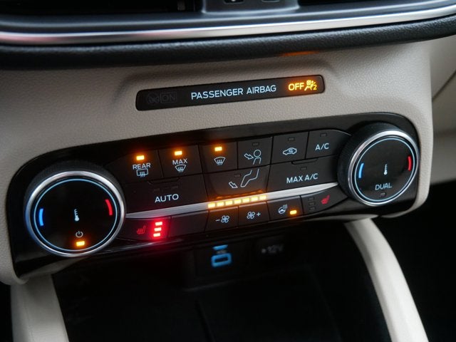 2022 Ford Escape Titanium Hybrid