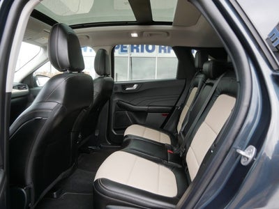 2022 Ford Escape Titanium Hybrid