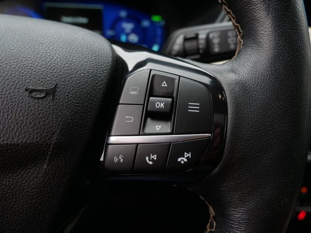 2022 Ford Escape Titanium Hybrid