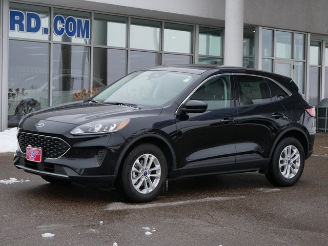 Used 2021 Ford Escape SE with VIN 1FMCU9G63MUA39708 for sale in Plymouth, Minnesota