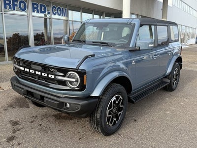 2025 Ford Bronco Outer Banks®