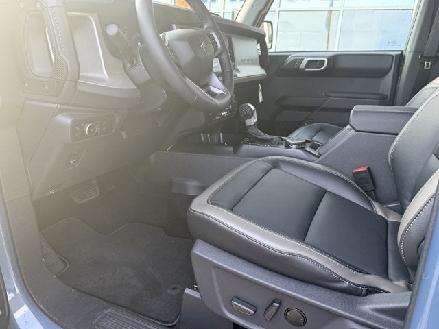 2025 Ford Bronco Outer Banks®