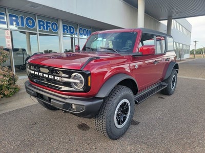 2026 Ford Bronco Outer Banks®