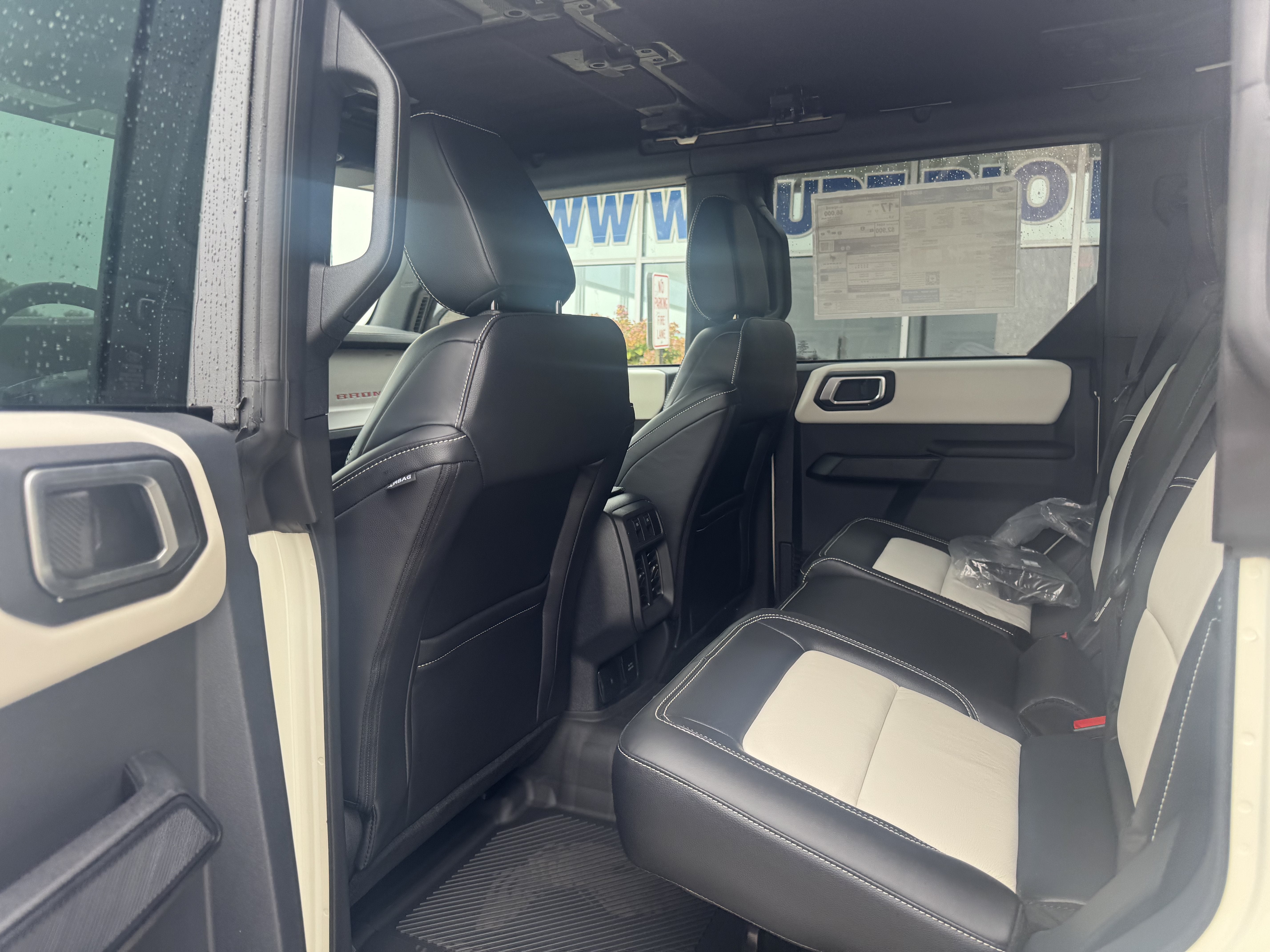 2026 Ford Bronco Outer Banks®