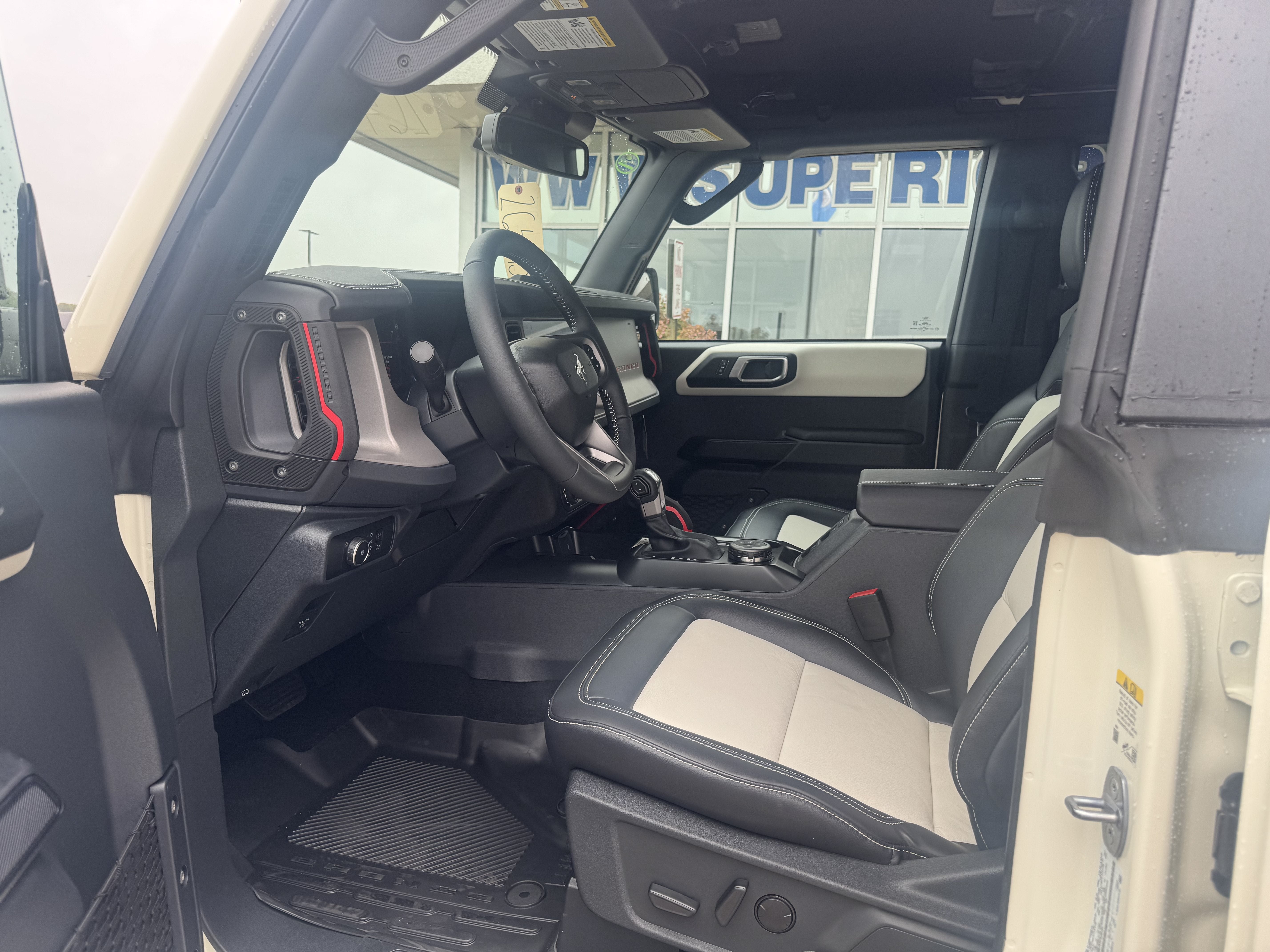 2026 Ford Bronco Outer Banks®
