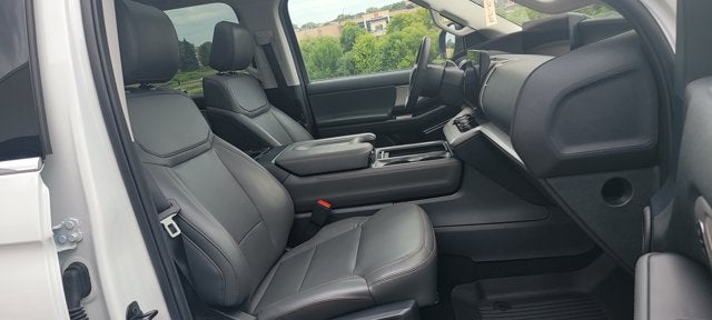 2025 Ford Expedition Active MAX