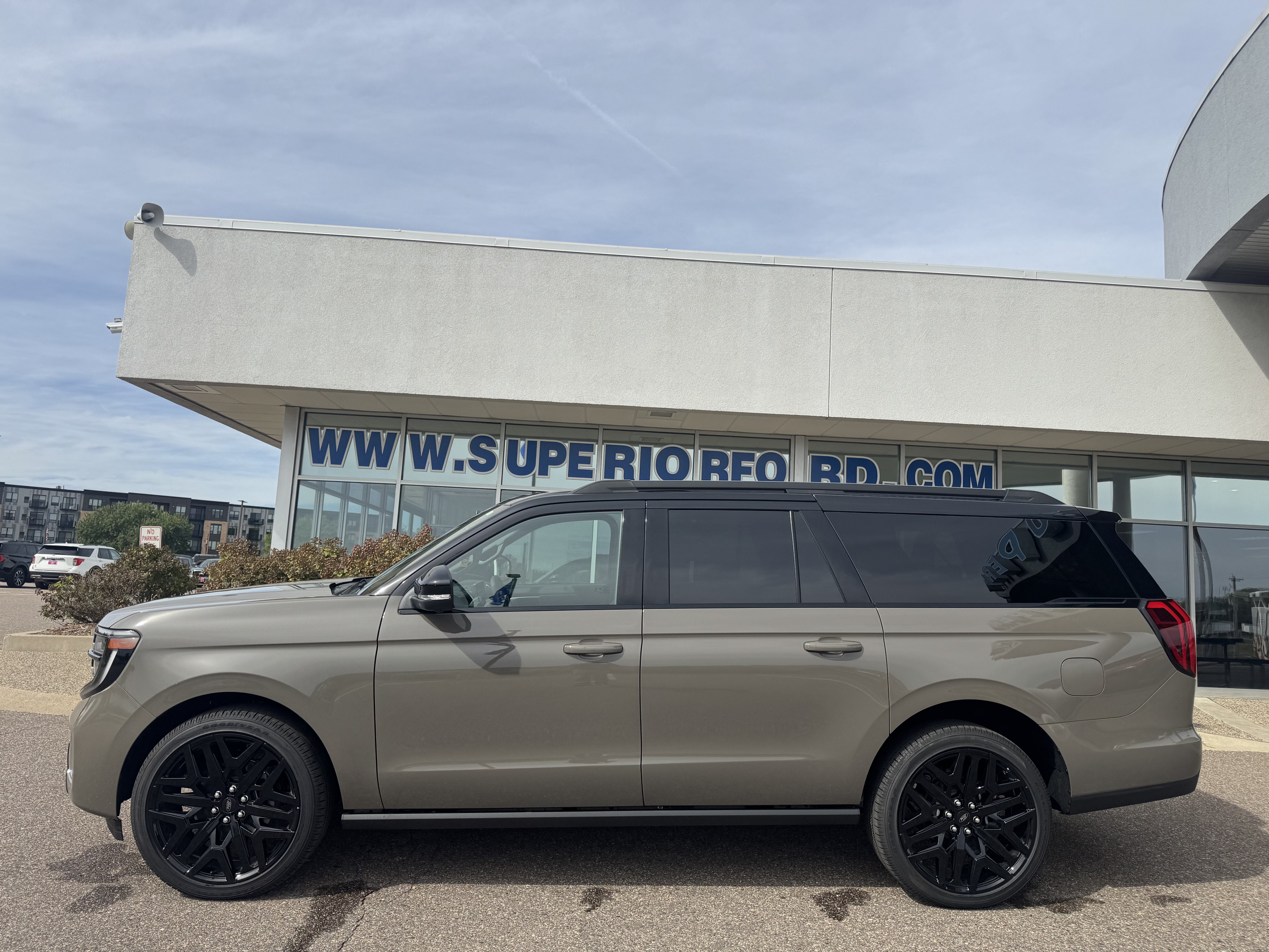 2027 Ford Expedition MAX Platinum