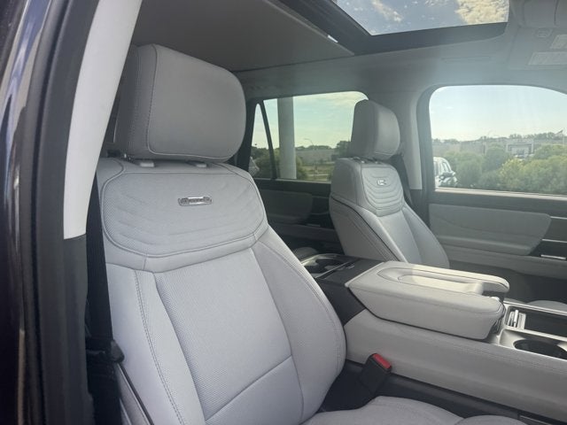 2025 Ford Expedition Platinum®