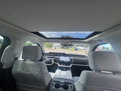 2025 Ford Expedition Platinum®