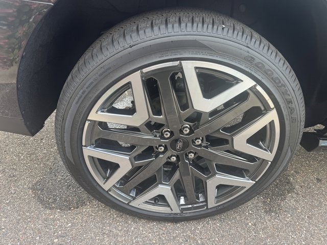 2025 Ford Expedition Platinum®