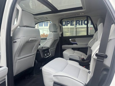 2025 Ford Expedition Platinum®