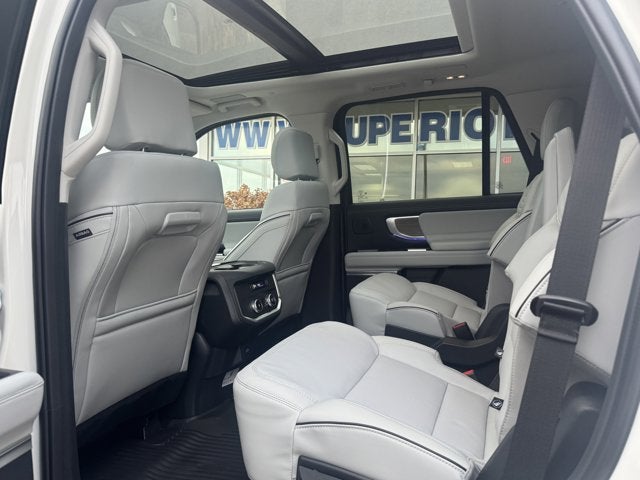 2025 Ford Expedition Platinum®