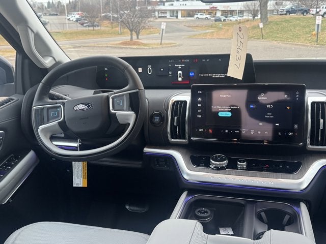 2025 Ford Expedition Platinum®