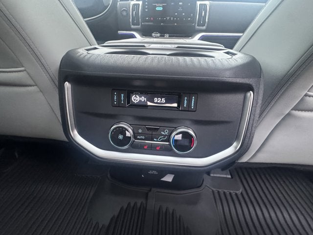 2025 Ford Expedition Platinum®