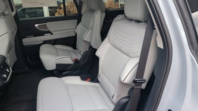 2026 Ford Expedition Platinum®