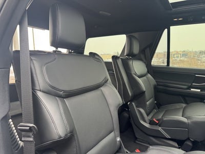 2026 Ford Expedition Platinum®