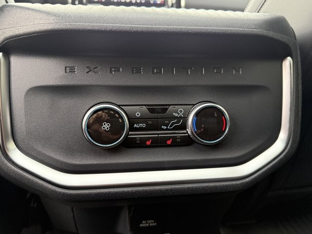 2025 Ford Expedition TREMOR®