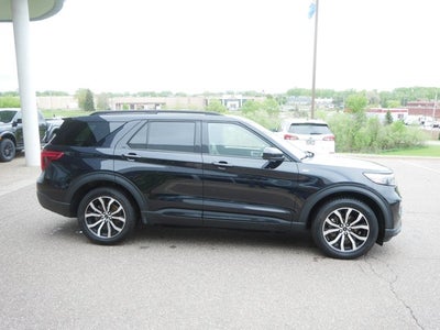 2022 Ford Explorer ST-Line