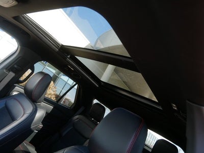 2024 Ford Explorer ST-Line