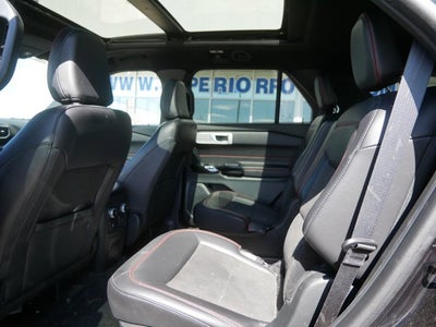 2024 Ford Explorer ST-Line