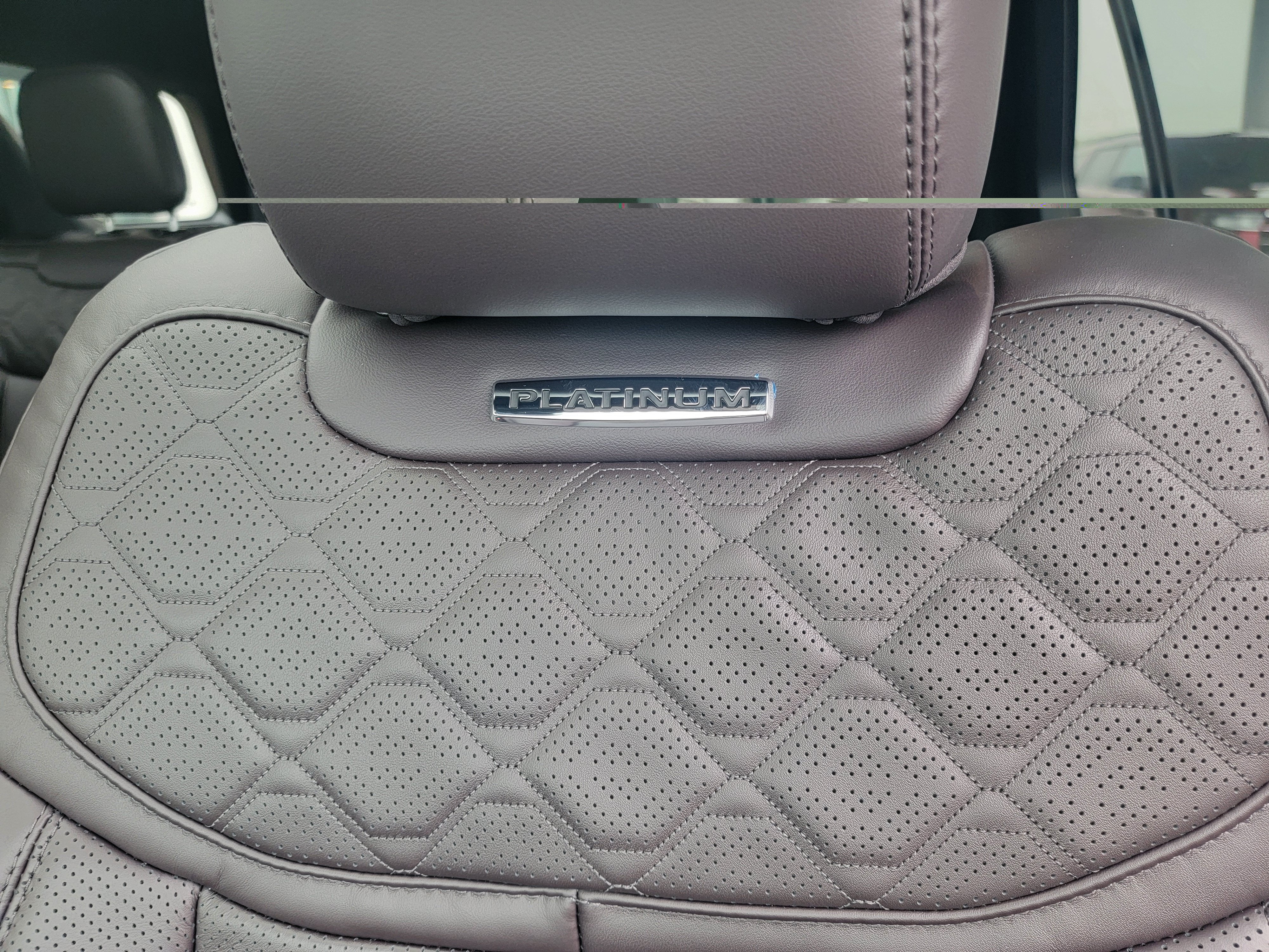 2027 Ford Explorer Platinum™