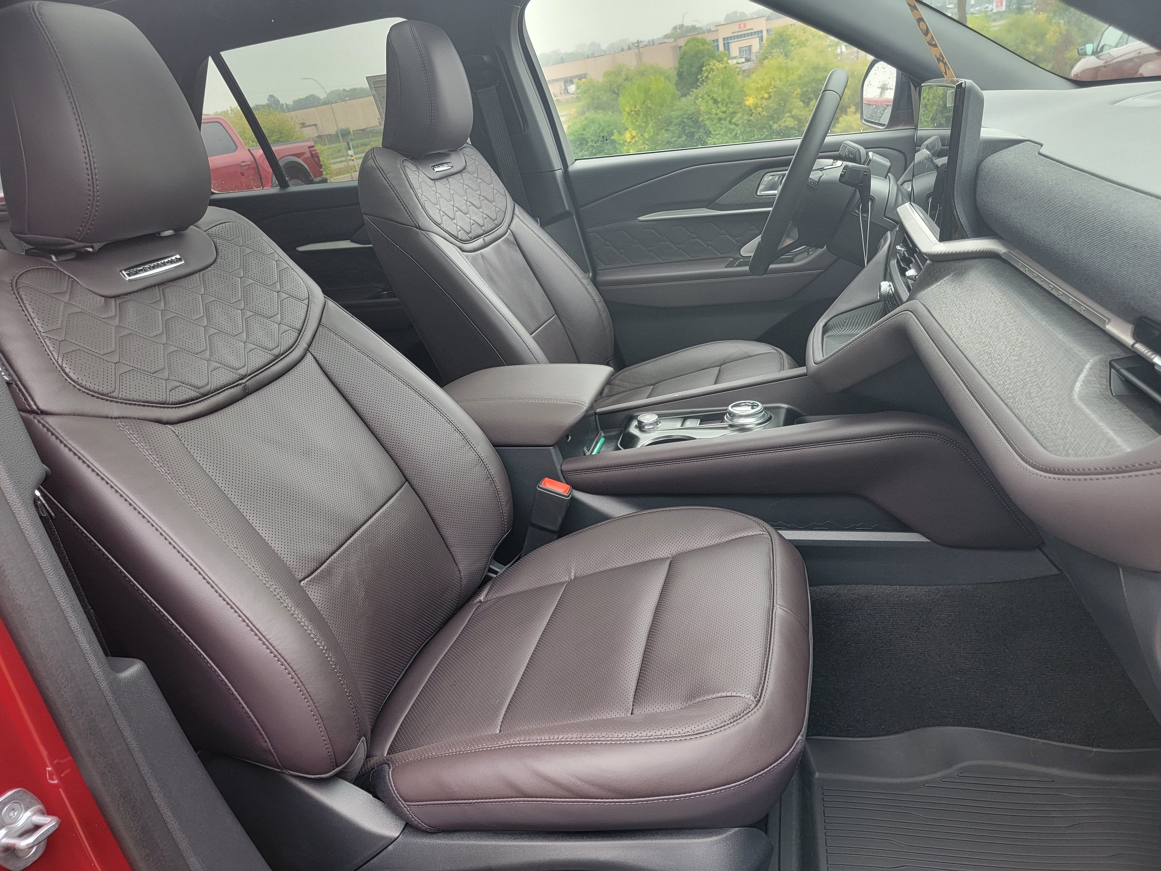 2027 Ford Explorer Platinum™