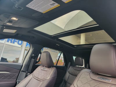 2027 Ford Explorer Platinum™