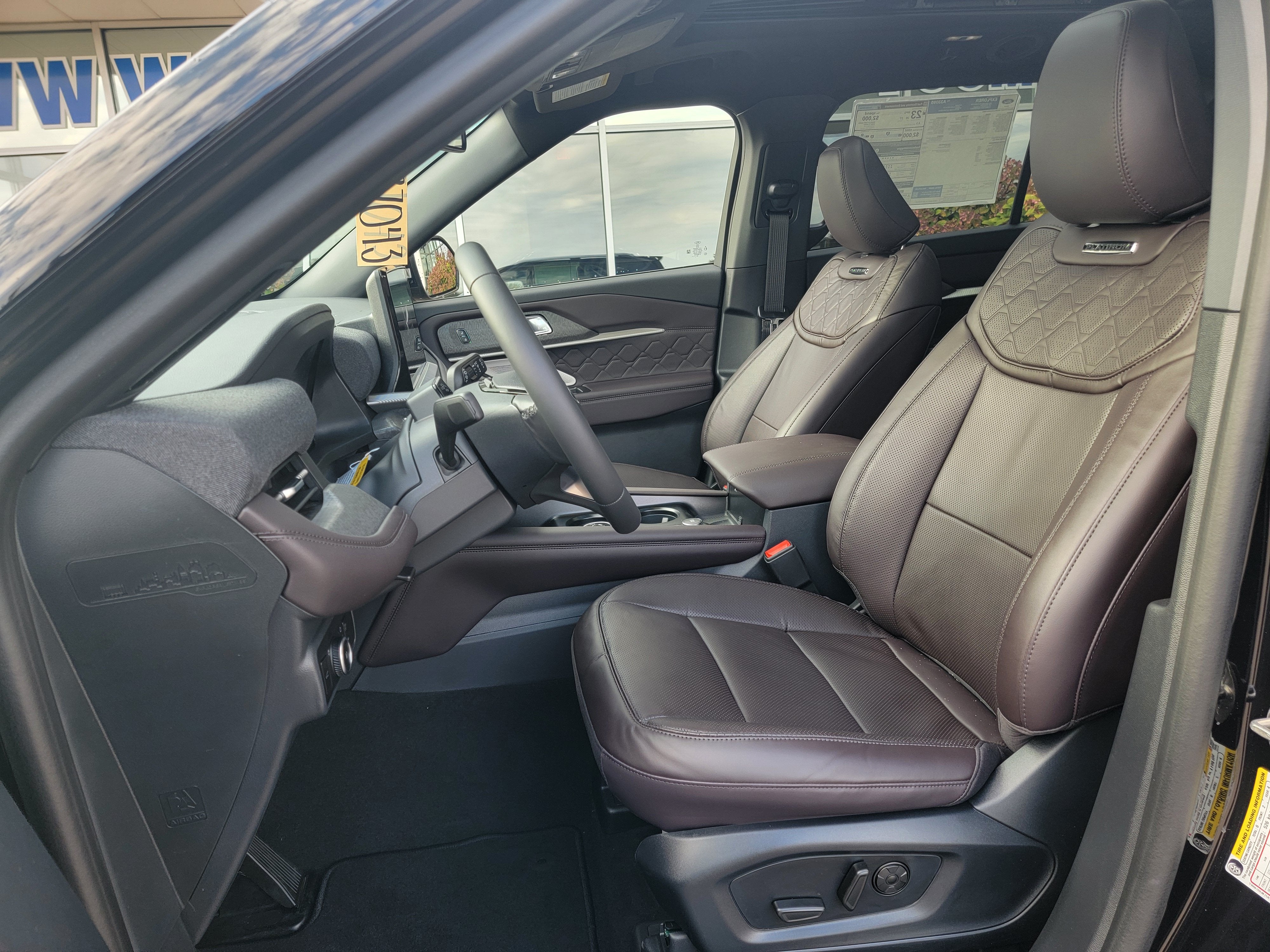 2027 Ford Explorer Platinum™
