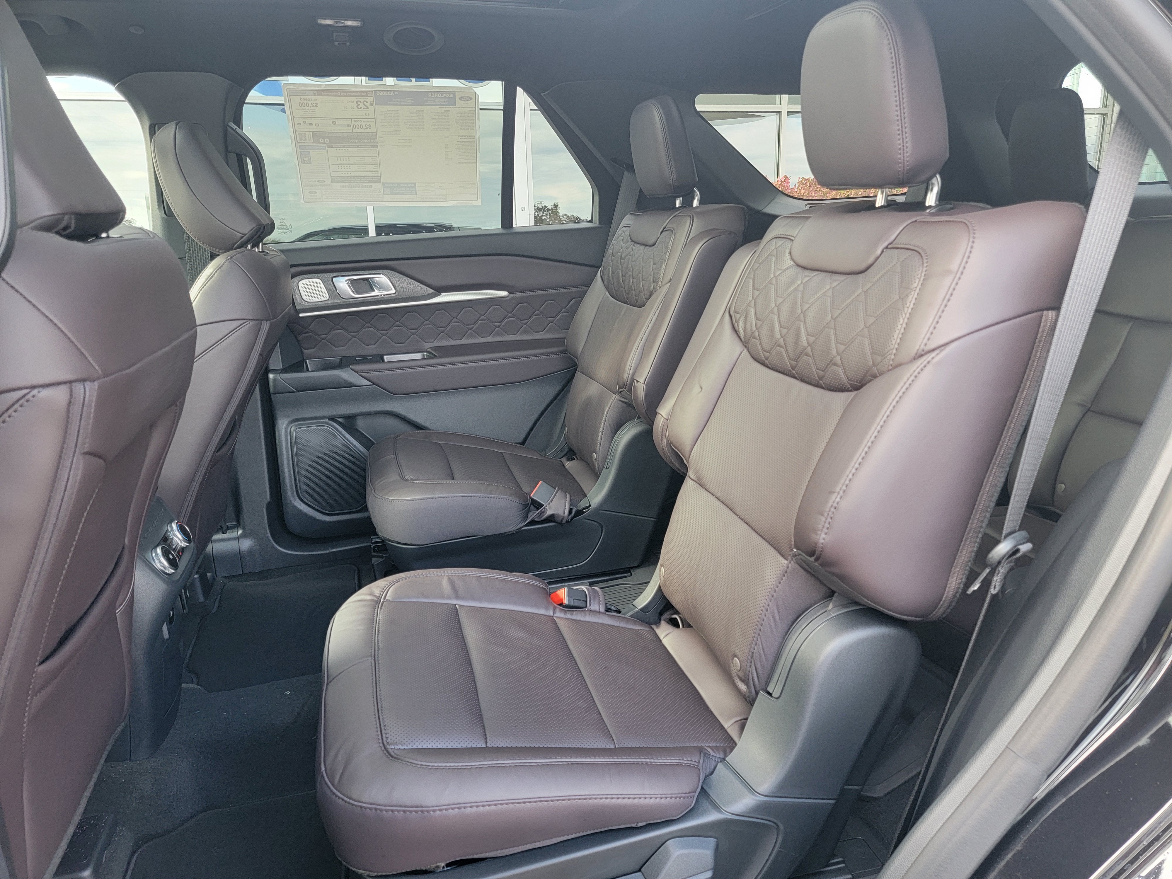 2027 Ford Explorer Platinum™