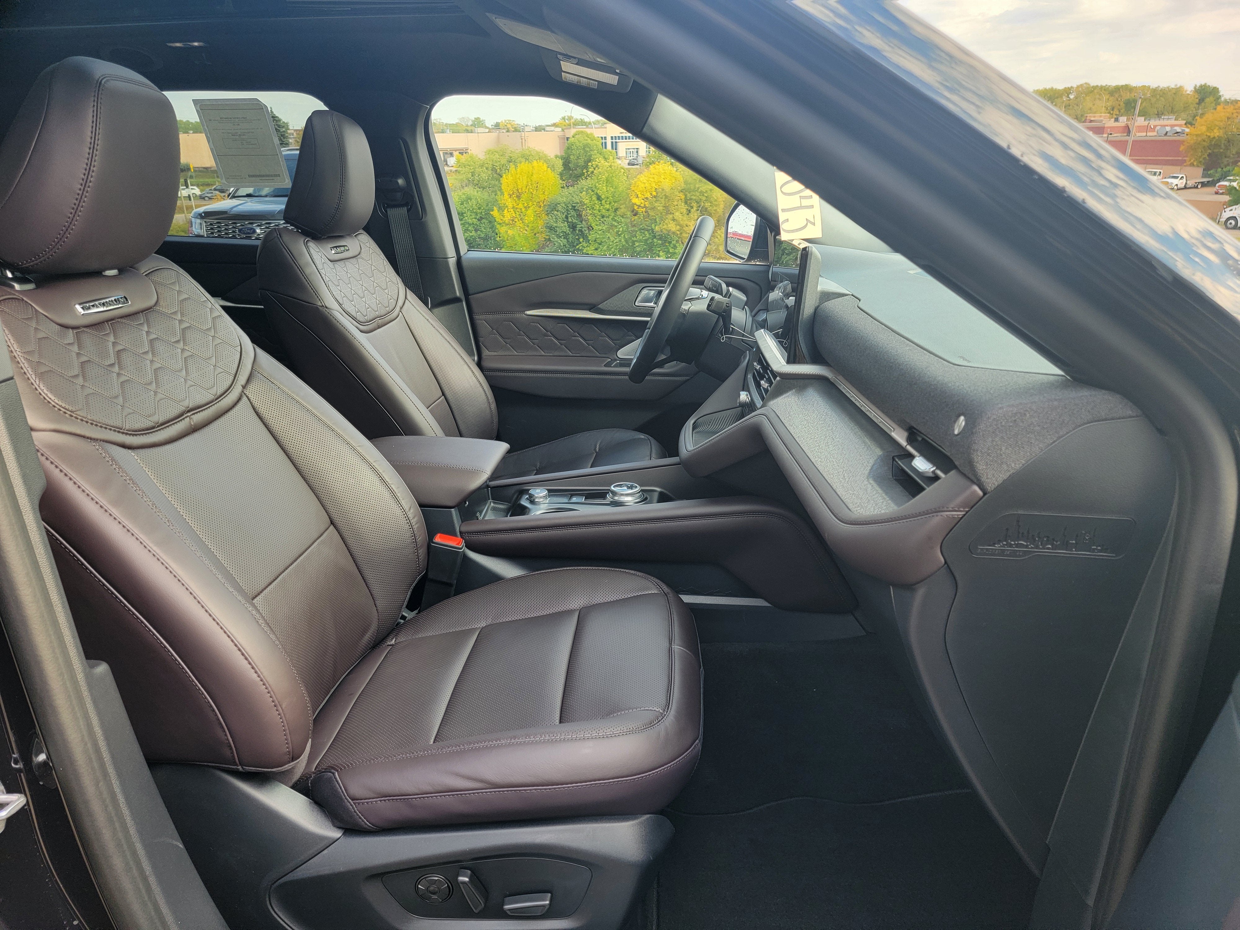 2027 Ford Explorer Platinum™