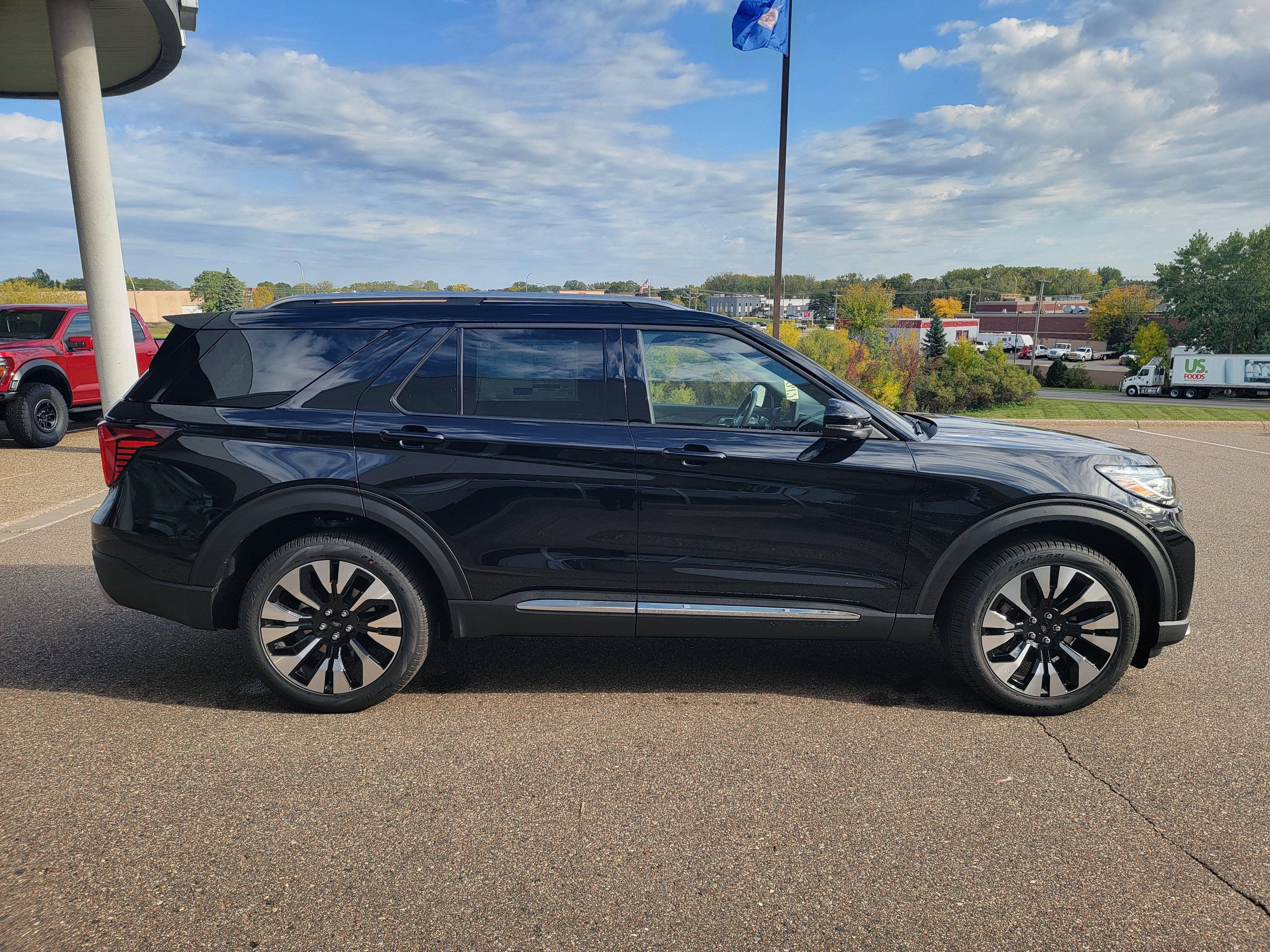 2027 Ford Explorer Platinum™