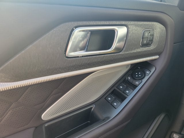 2027 Ford Explorer Platinum™