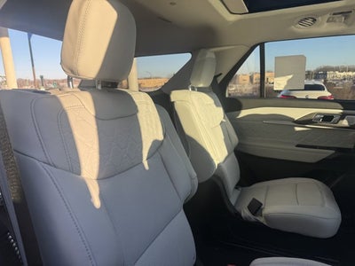 2026 Ford Explorer Platinum™