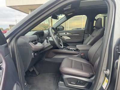 2026 Ford Explorer Platinum™