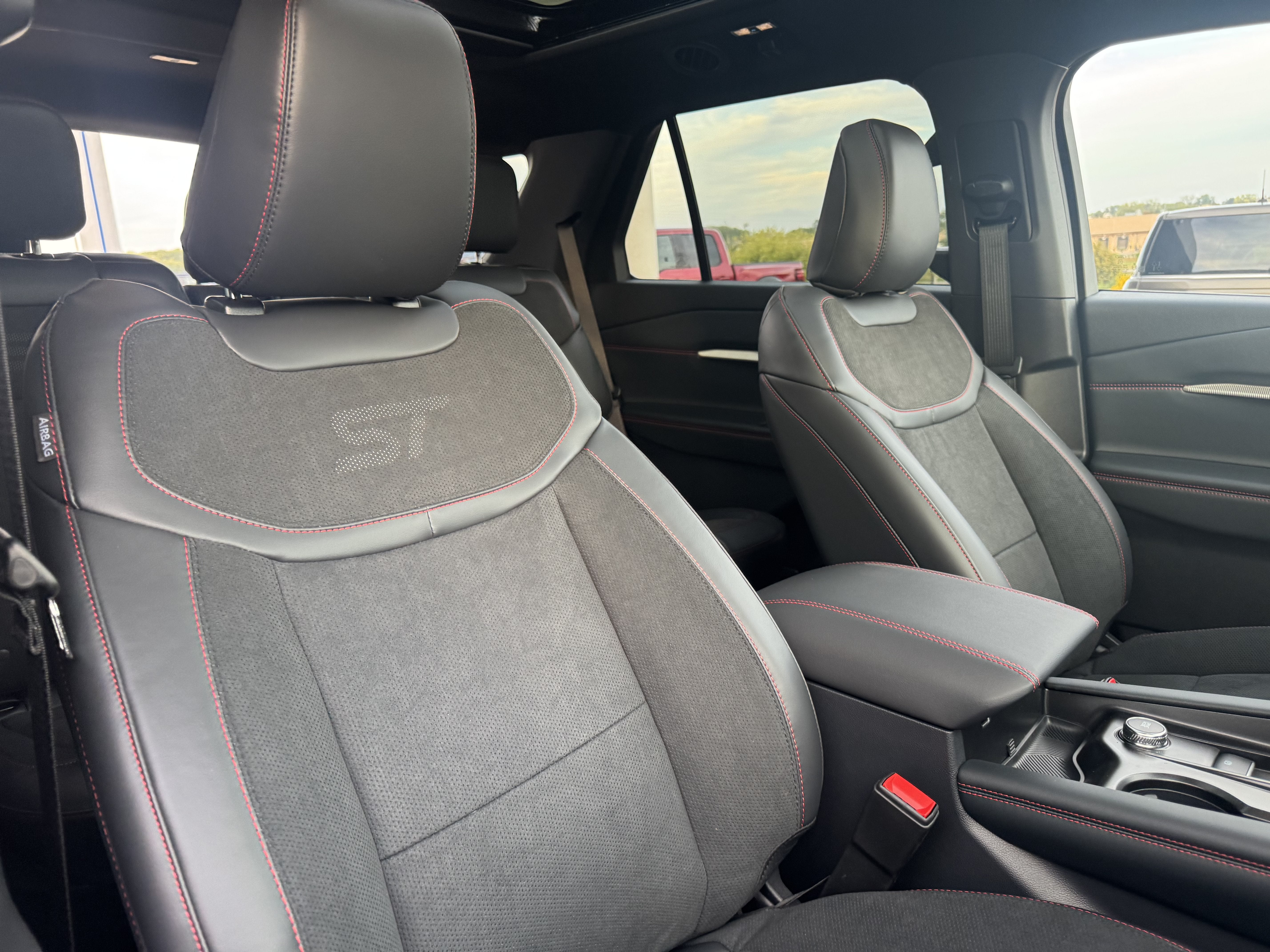 2027 Ford Explorer ST
