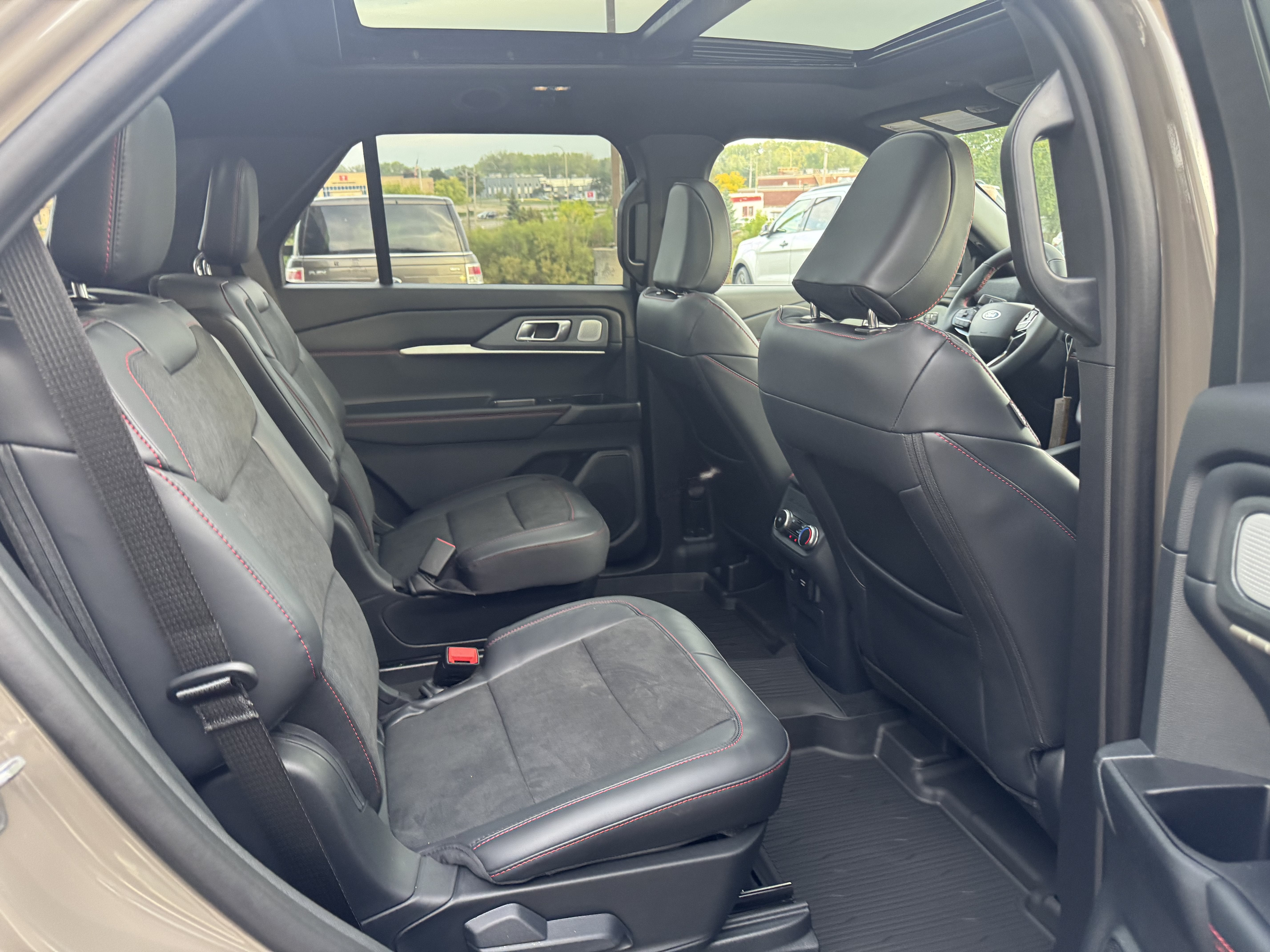 2027 Ford Explorer ST