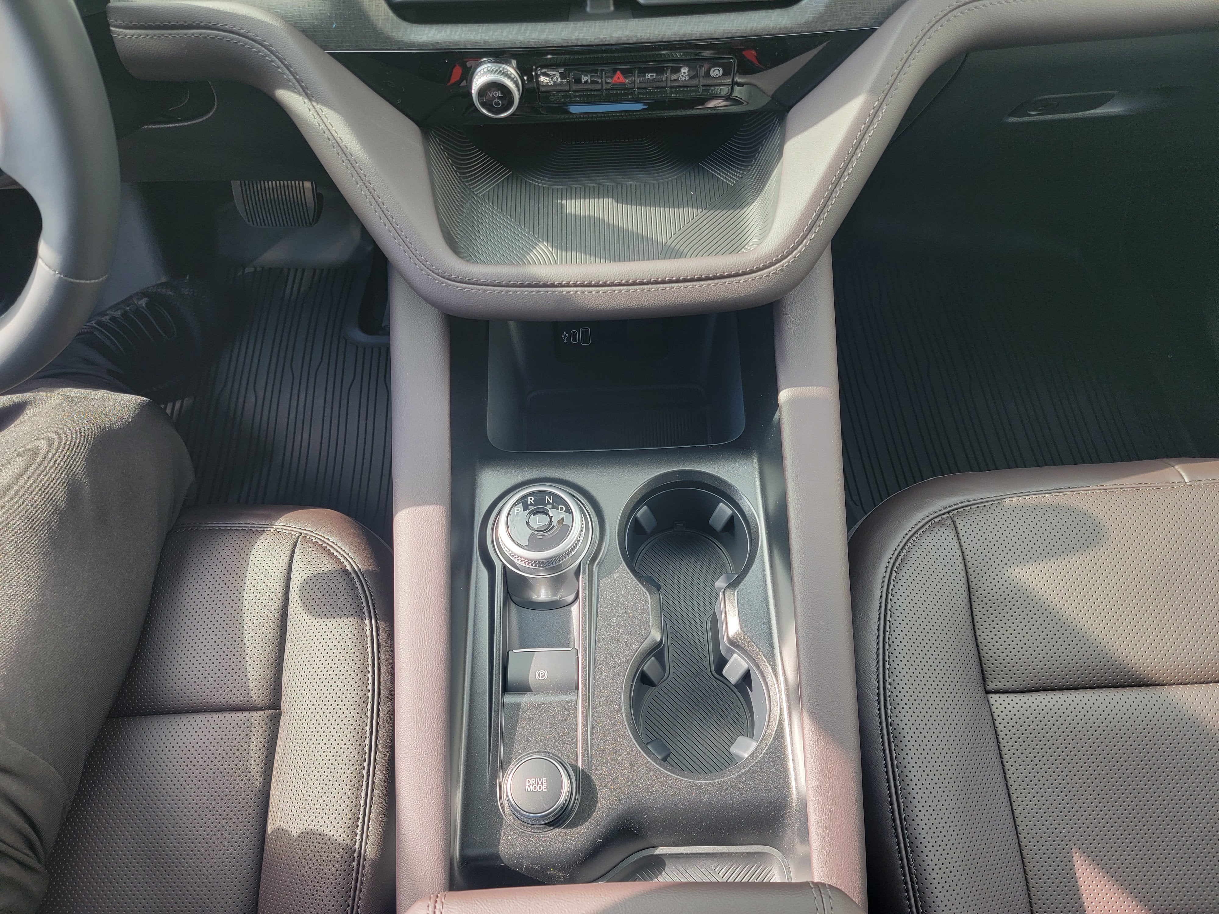 2027 Ford Explorer Platinum™