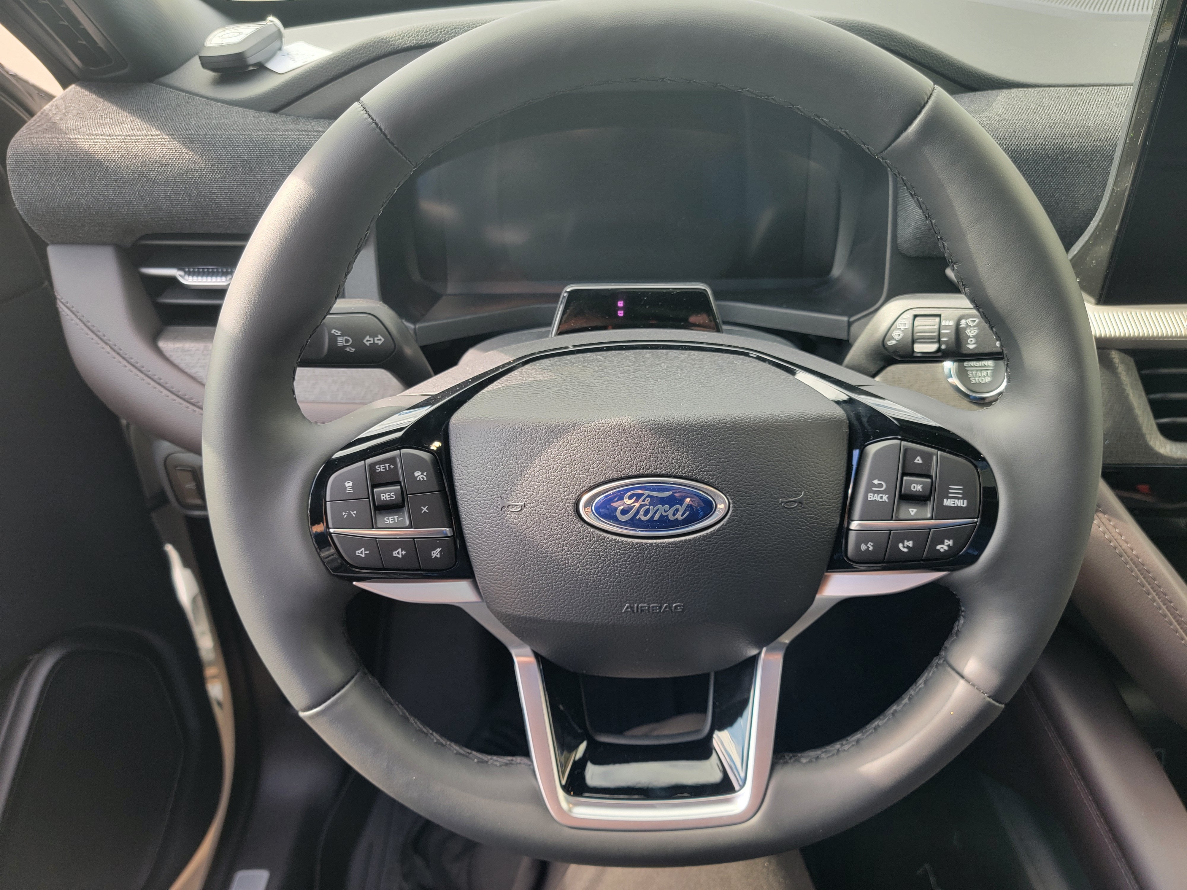 2027 Ford Explorer Platinum™