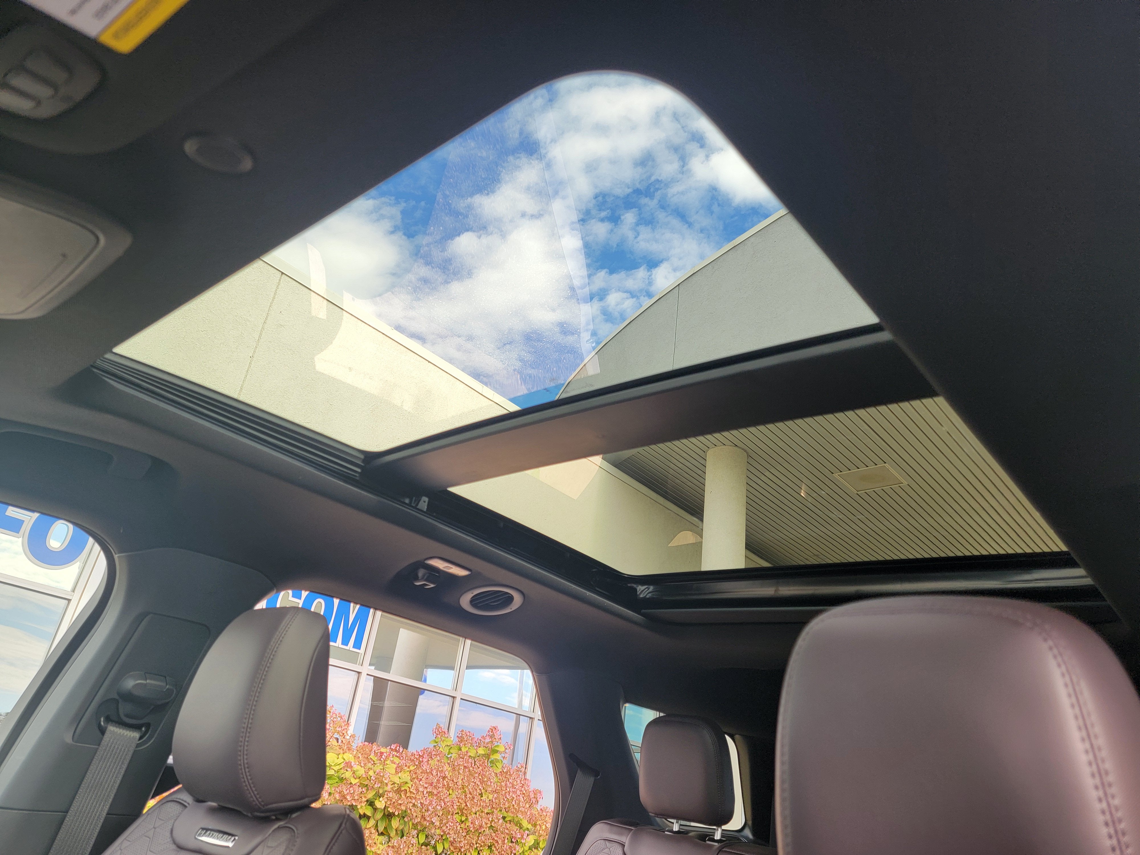 2027 Ford Explorer Platinum™
