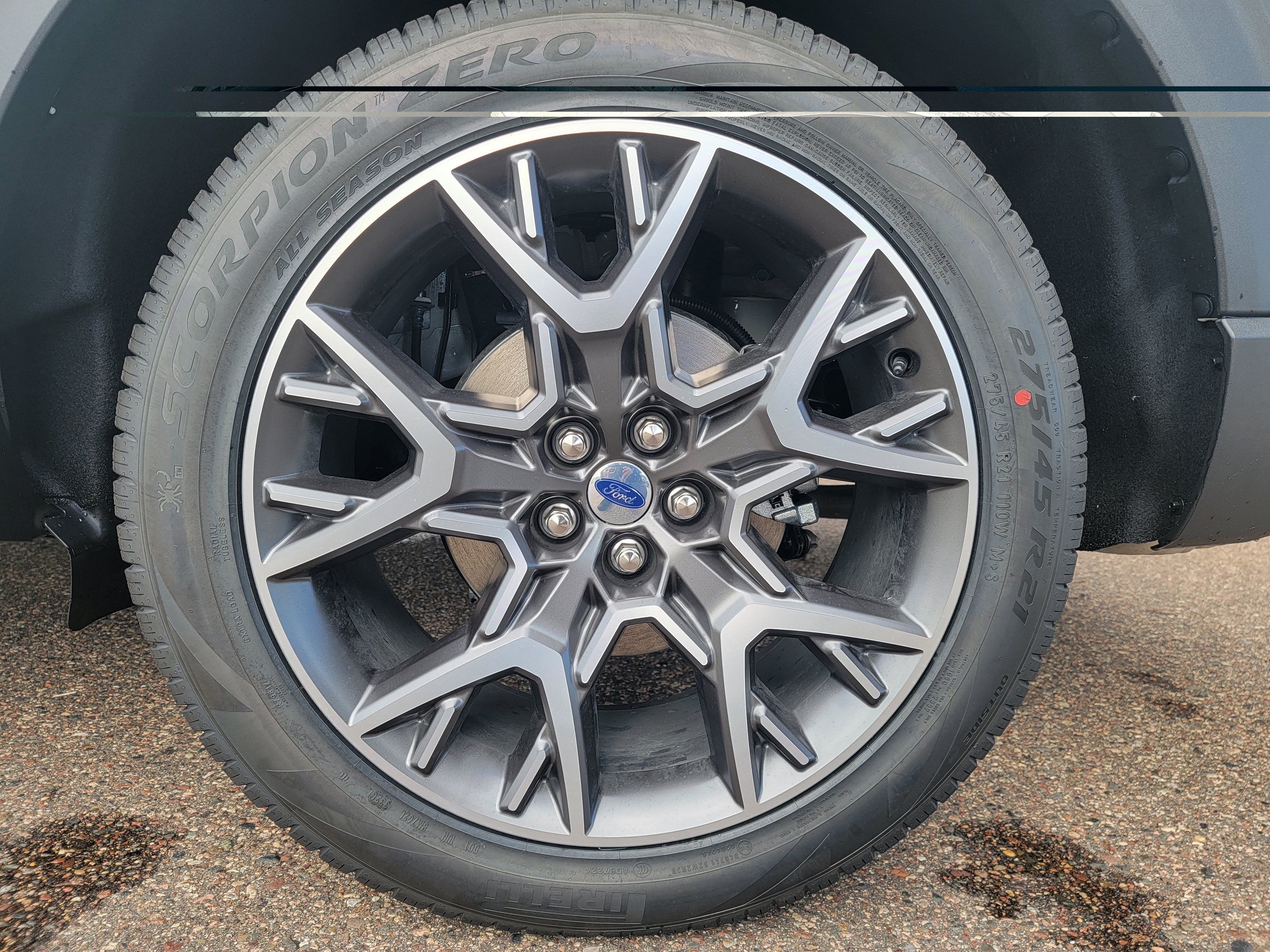 2027 Ford Explorer Platinum™