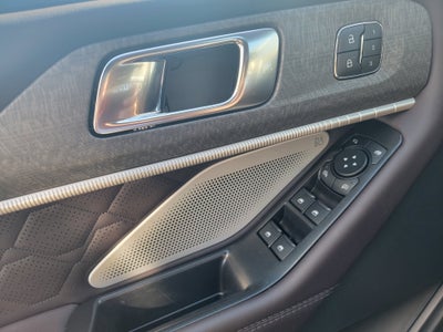 2027 Ford Explorer Platinum™