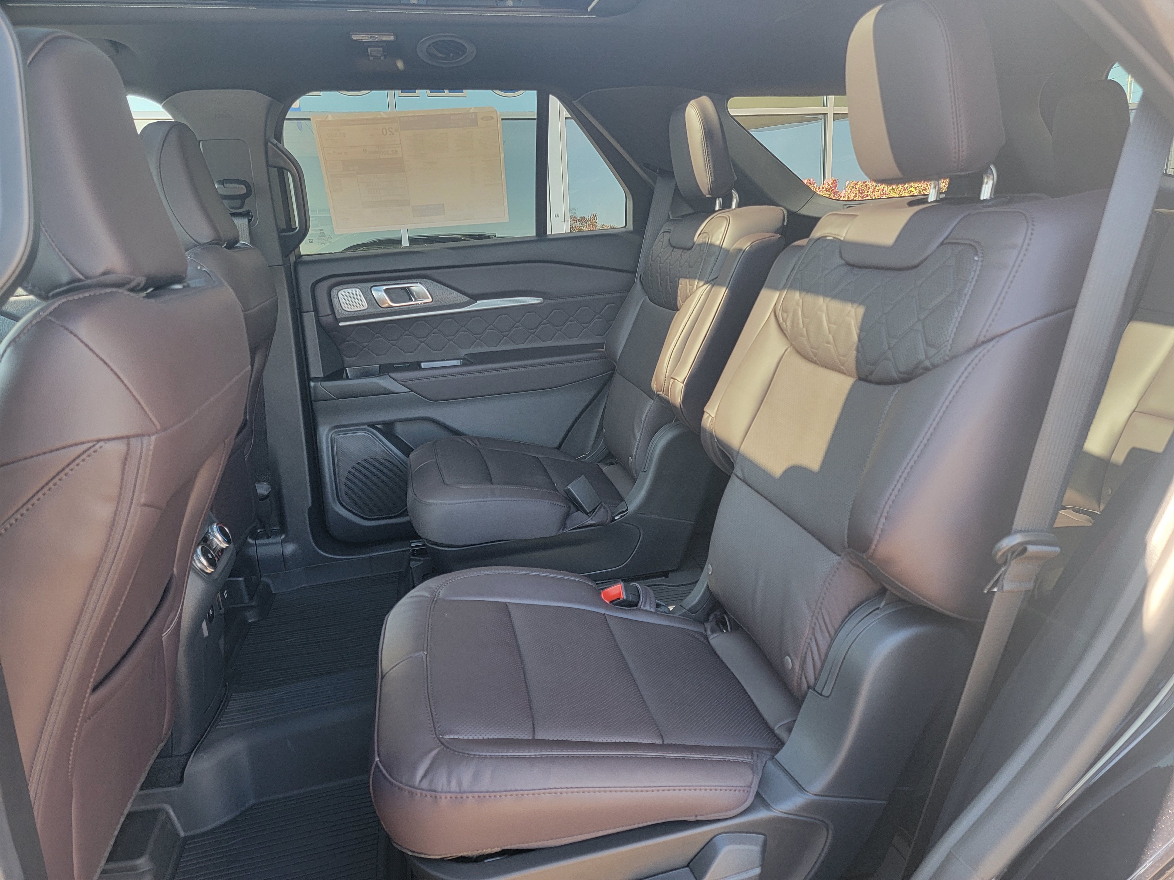 2027 Ford Explorer Platinum™