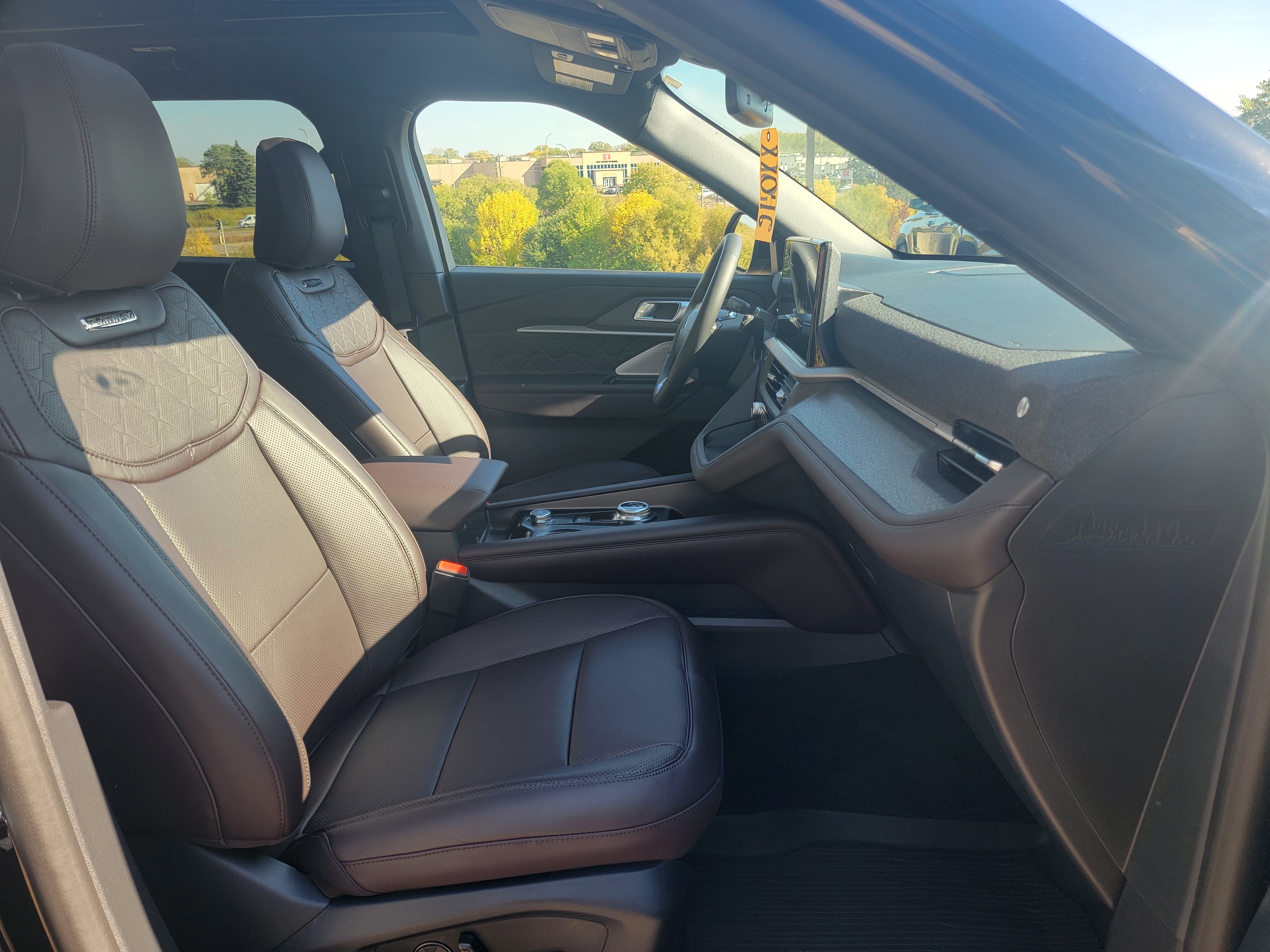 2027 Ford Explorer Platinum™
