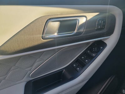 2027 Ford Explorer Platinum™