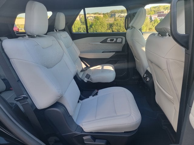 2027 Ford Explorer Platinum™